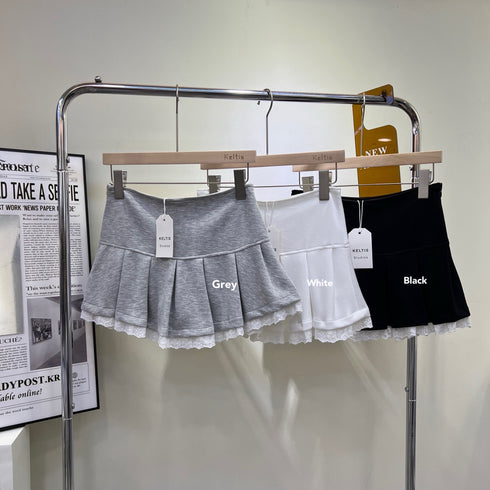 Mini Pleated Lacey Border Skorts